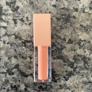 KKW LIP GLOSS COLOR LUST